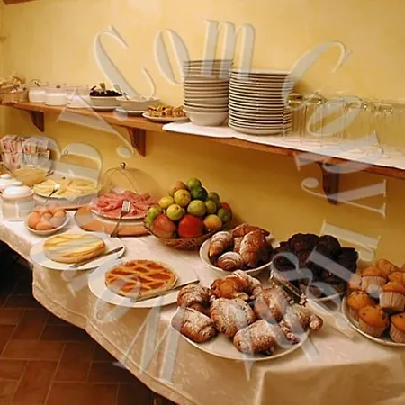 Piccola Bed & Breakfast 3*